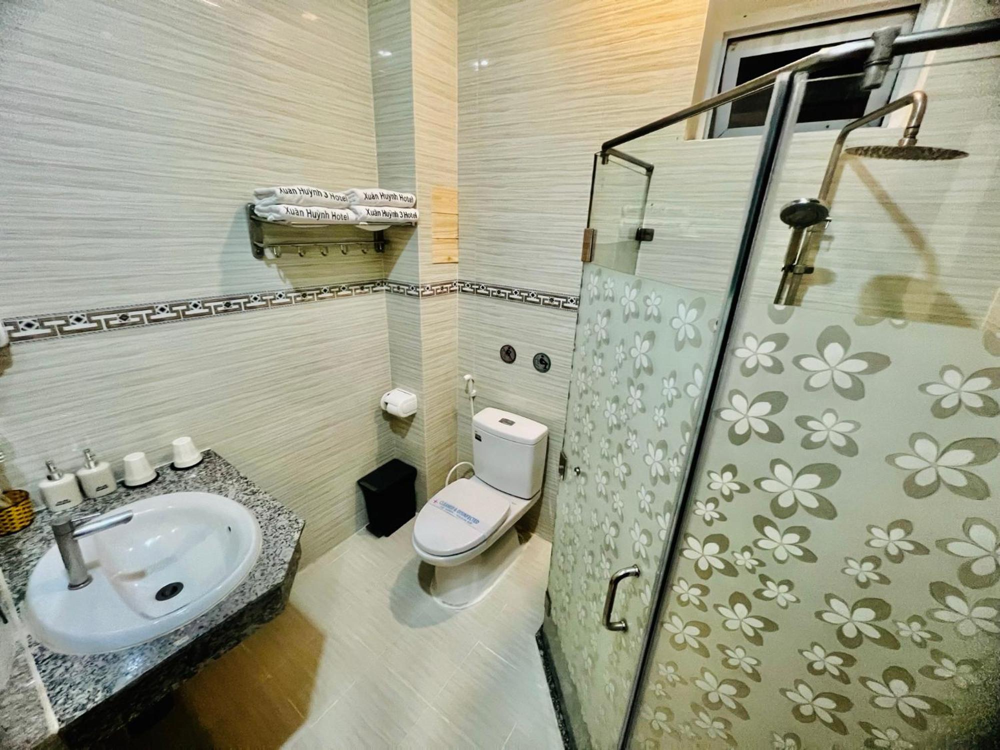 Xuan Huynh 3 Hotel Шокчанг Экстерьер фото